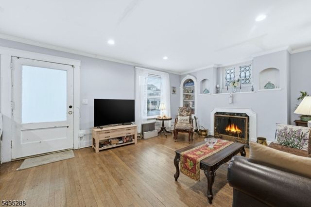 449 Union Ave, Elizabeth City, NJ 07208