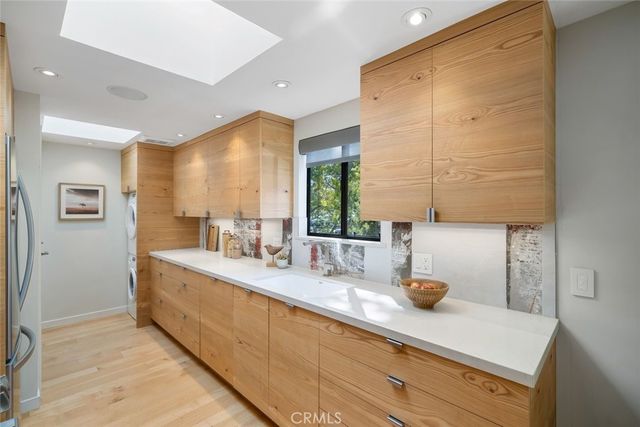 1257 Iris 4, San Luis Obispo, CA 93401