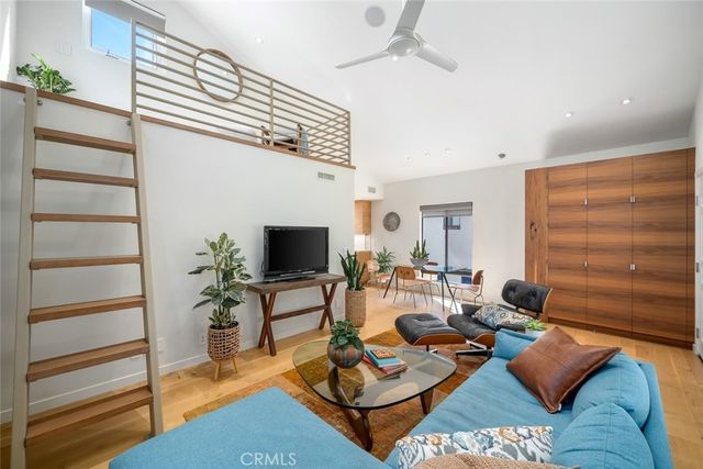 1257 Iris 4, San Luis Obispo, CA 93401