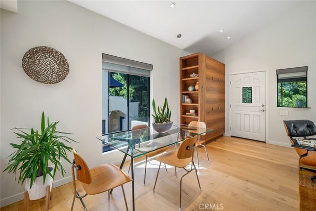 1257 Iris 4, San Luis Obispo, CA 93401