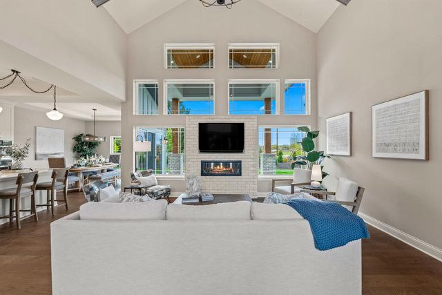 4725 Westridge DRIVE, Brookfield, WI 53045