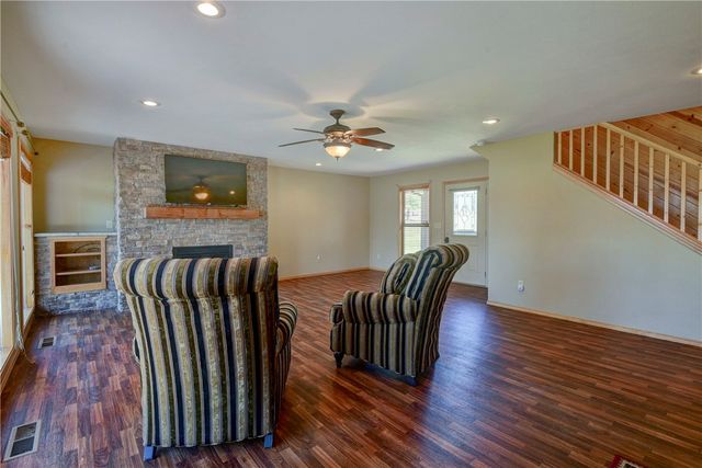 19804 Farm Road 2285, Eagle Rock, MO 65641