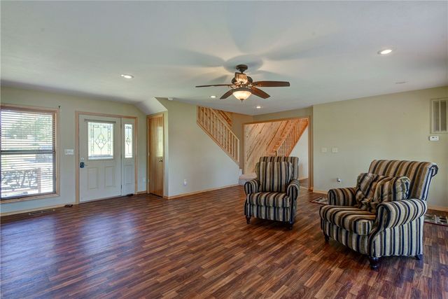 19804 Farm Road 2285, Eagle Rock, MO 65641