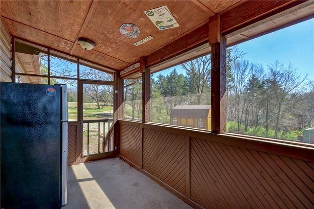 19804 Farm Road 2285, Eagle Rock, MO 65641