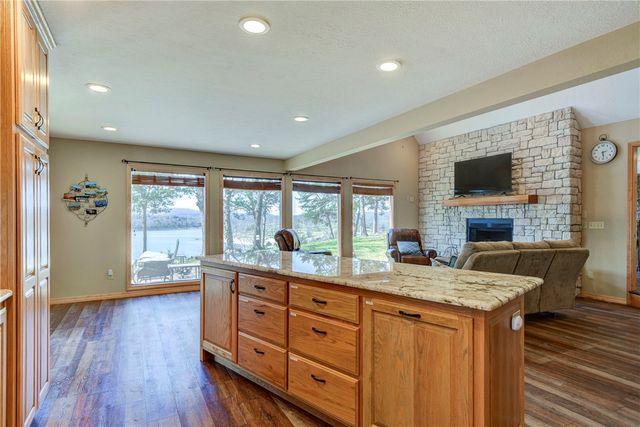 19804 Farm Road 2285, Eagle Rock, MO 65641