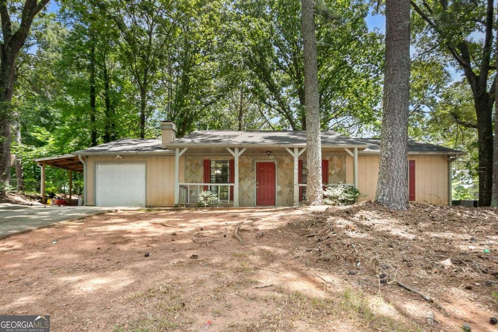 1836 Gingham Court, Lithonia, GA 30058