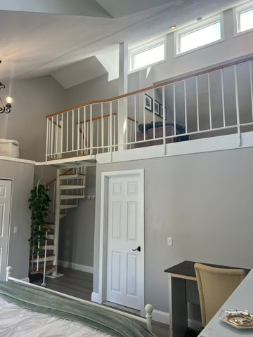 46 Lawton Brook Lane, Portsmouth, RI 02871