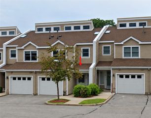 46 Lawton Brook Lane, Portsmouth, RI 02871