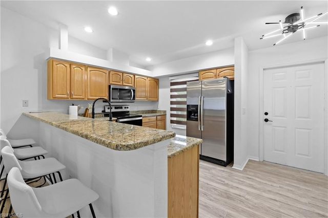 1700 SW Santa Barbara PL, Cape Coral, FL 33991
