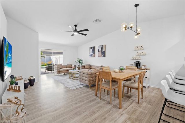 1700 SW Santa Barbara PL, Cape Coral, FL 33991