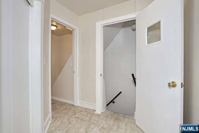 68 Mohawk Avenue 2nd Fl, Hawthorne, NJ 07506