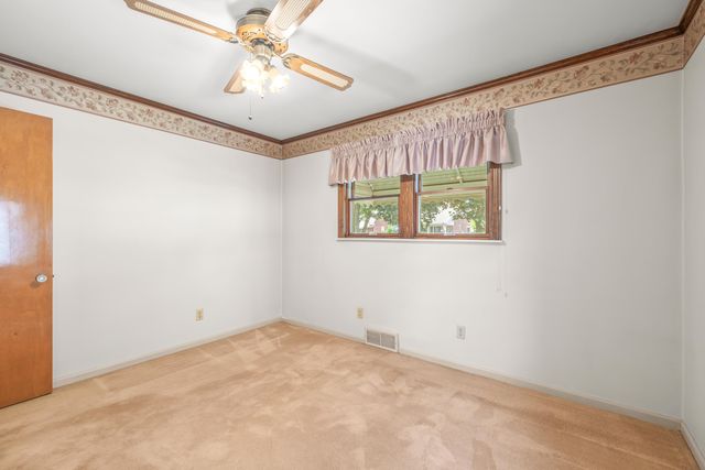 9709 Laurence Avenue, Allen Park, MI 48101