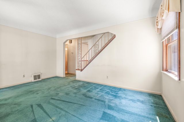 9709 Laurence Avenue, Allen Park, MI 48101