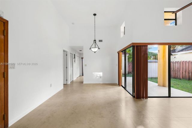 449 SW 88th Pl, Miami, FL 33174