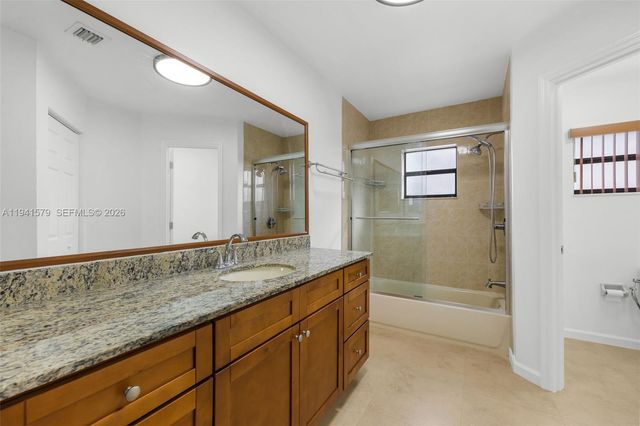 449 SW 88th Pl, Miami, FL 33174