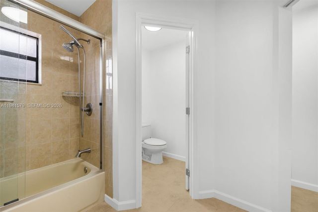 449 SW 88th Pl, Miami, FL 33174