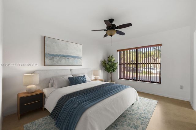 449 SW 88th Pl, Miami, FL 33174