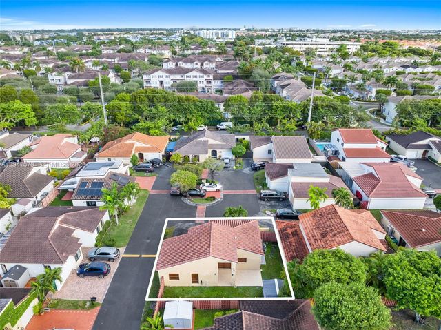 449 SW 88th Pl, Miami, FL 33174