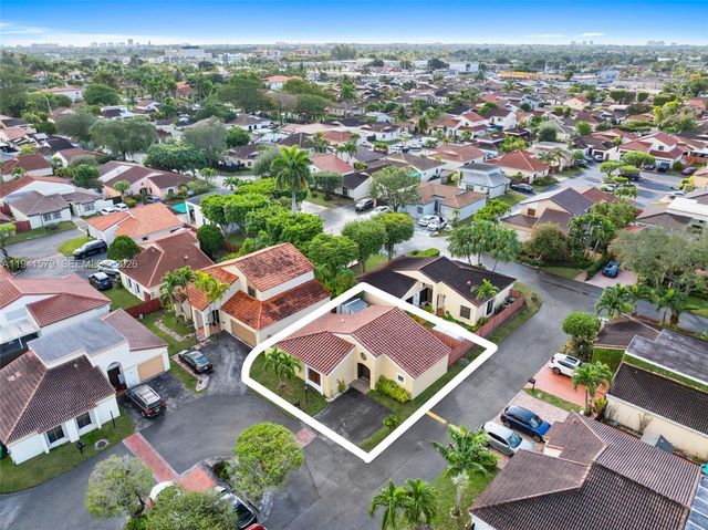 449 SW 88th Pl, Miami, FL 33174