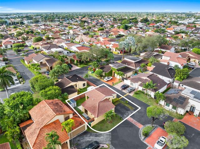 449 SW 88th Pl, Miami, FL 33174