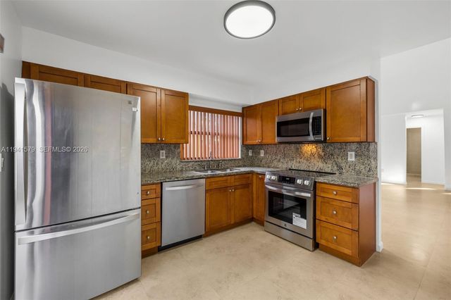 449 SW 88th Pl, Miami, FL 33174