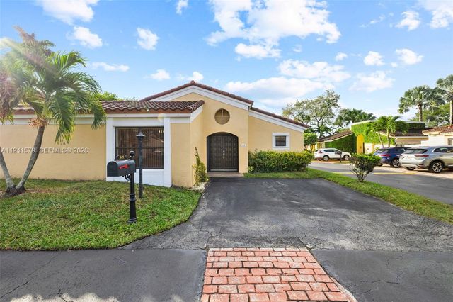 449 SW 88th Pl, Miami, FL 33174