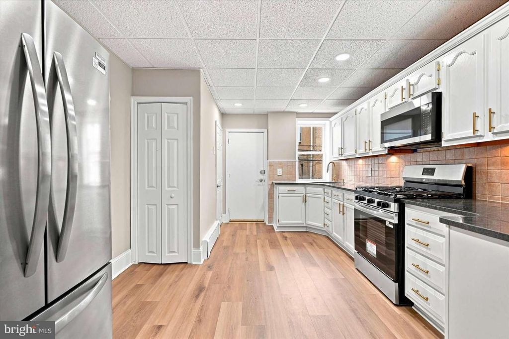5643 ADDISON ST, PHILADELPHIA, PA 19143 — exterior