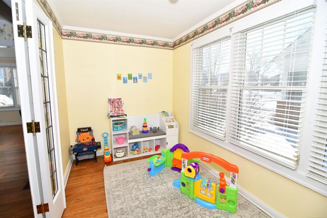 22742 Beech Street, Dearborn, MI 48124