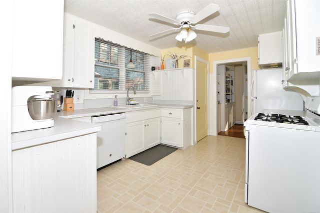 22742 Beech Street, Dearborn, MI 48124