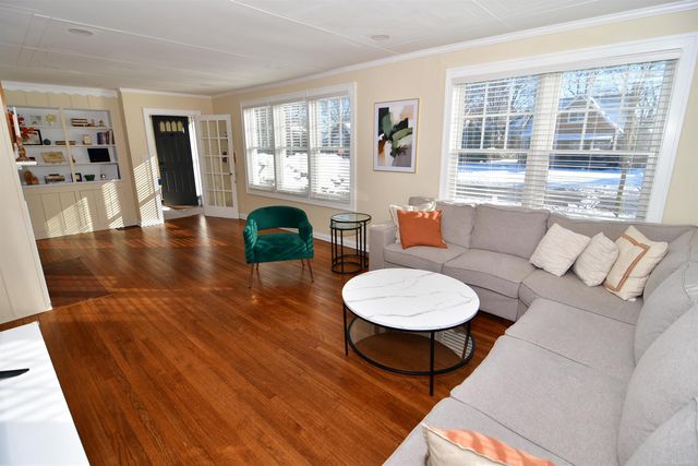 22742 Beech Street, Dearborn, MI 48124