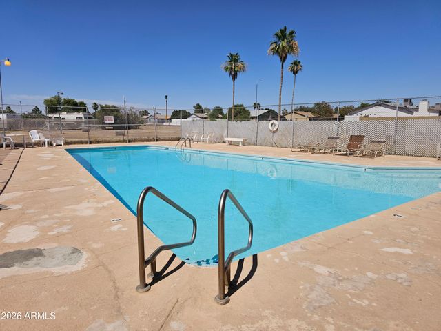 6543 W HATCHER Road E, Glendale, AZ 85302
