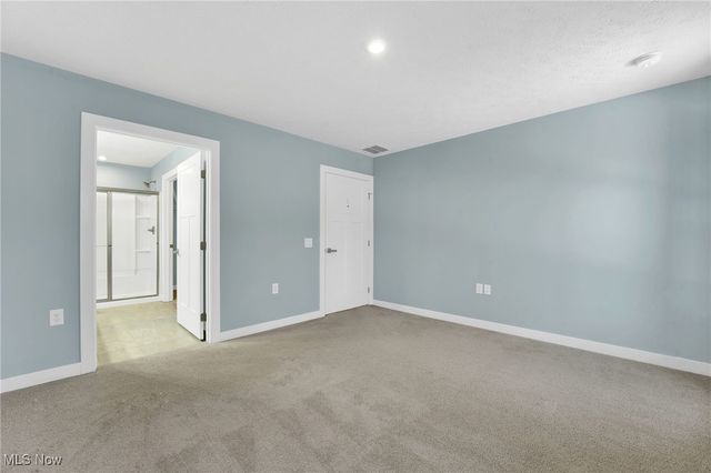 113 W Spring Drive, Elyria, OH 44035