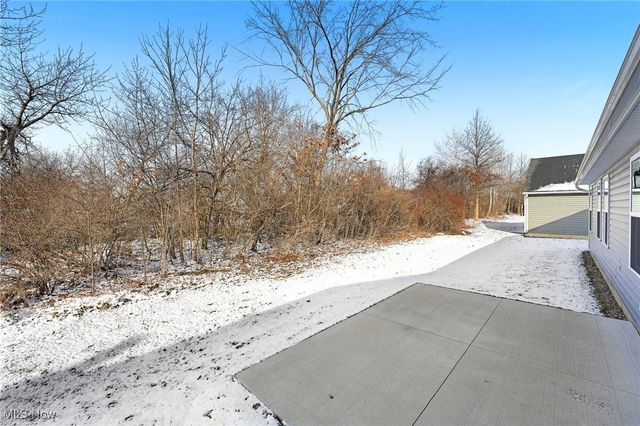 113 W Spring Drive, Elyria, OH 44035