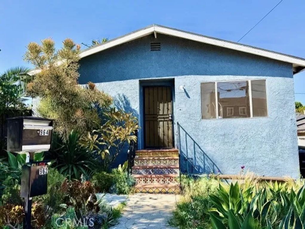 964 W 2nd, San Pedro, CA 90731