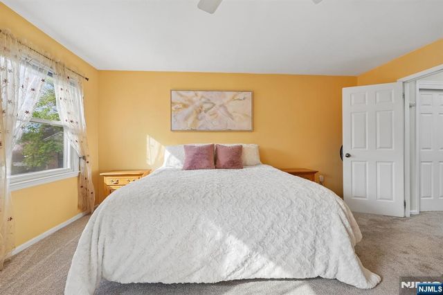 80 Lexington Lane, Wayne, NJ 07470