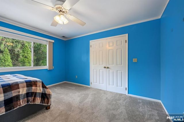 80 Lexington Lane, Wayne, NJ 07470