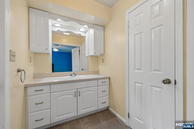 80 Lexington Lane, Wayne, NJ 07470