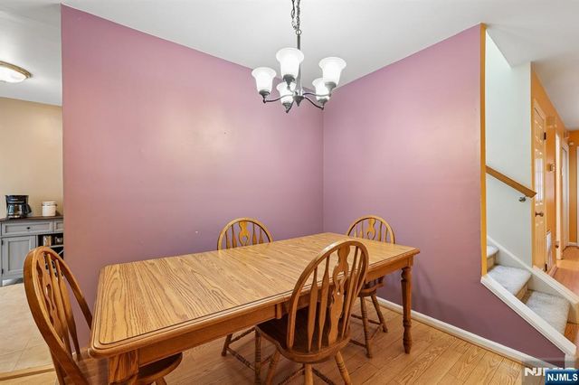 80 Lexington Lane, Wayne, NJ 07470