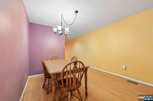 80 Lexington Lane, Wayne, NJ 07470