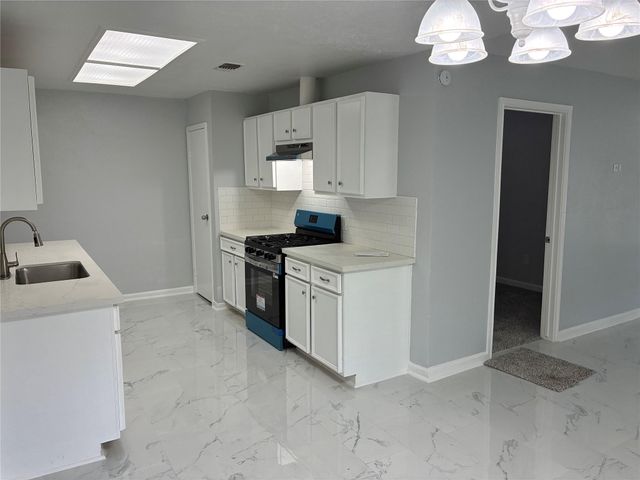 5315 Gayla Lane, Baytown, TX 77521