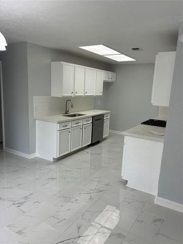 5315 Gayla Lane, Baytown, TX 77521