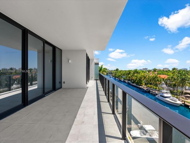 160 Isle Of Venice Dr PH2, Fort Lauderdale, FL 33301