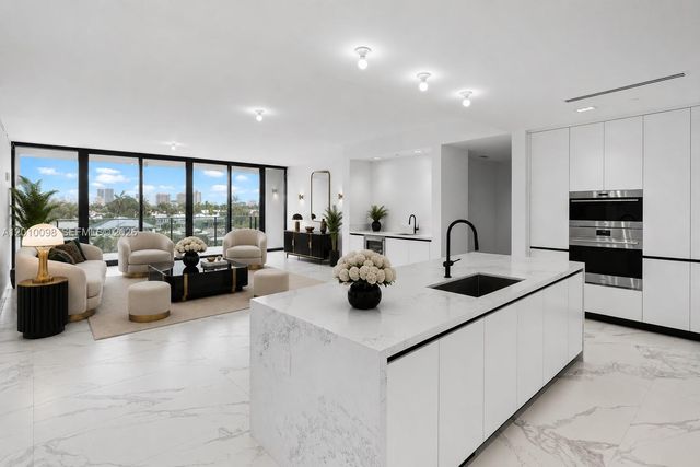 160 Isle Of Venice Dr PH2, Fort Lauderdale, FL 33301