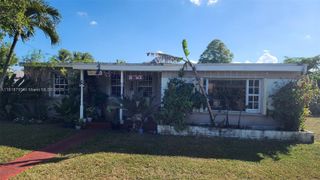 4201 SW 99th Ct, Miami, FL 33165