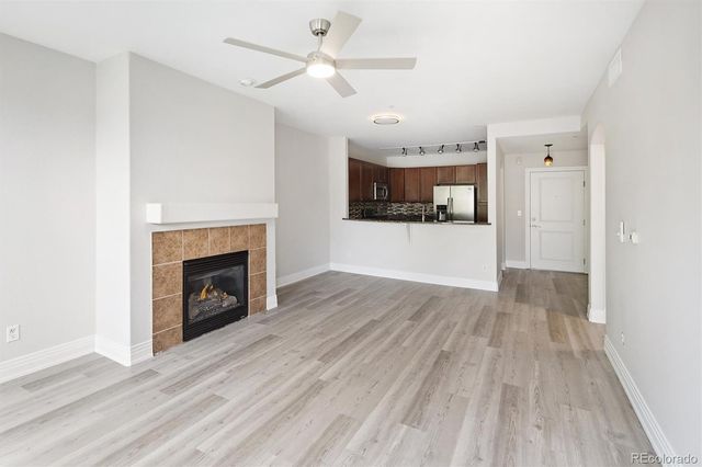 9079 E Panorama Circle 413, Englewood, CO 80112