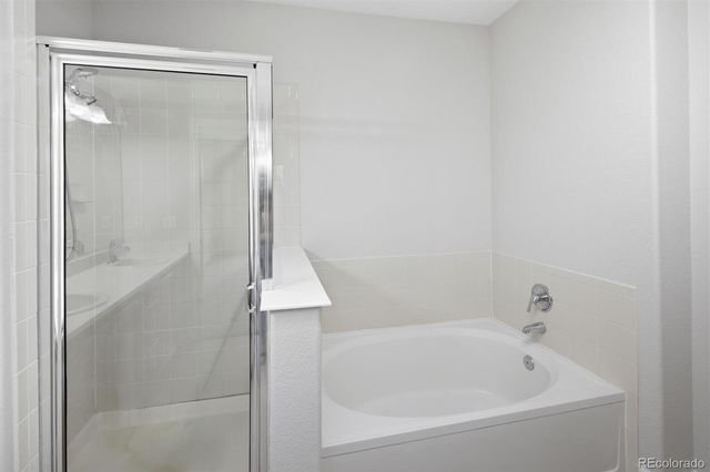 9079 E Panorama Circle 413, Englewood, CO 80112