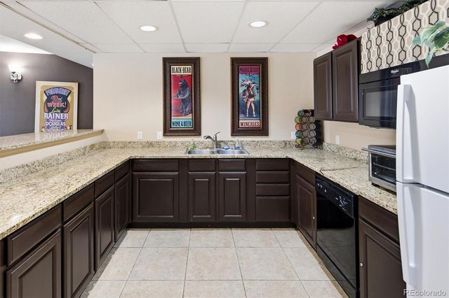 9079 E Panorama Circle 413, Englewood, CO 80112