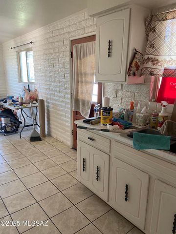 120 W Teton Street, Tucson, AZ 85757