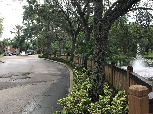 494 N PIN OAK PLACE 202, Longwood, FL 32779