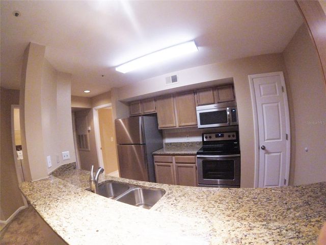 494 N PIN OAK PLACE 202, Longwood, FL 32779